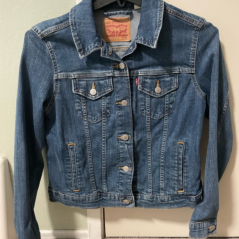 Levi's Women's Blue Denim Jacket